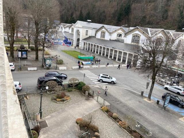 Ferienwohnung Palais D'Etigny Bagnères-de-Luchon Exterior foto